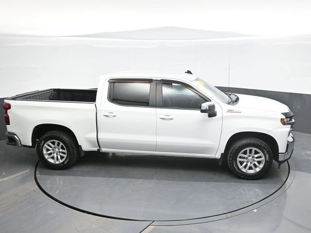Used 2020 White Chevrolet LT image 16