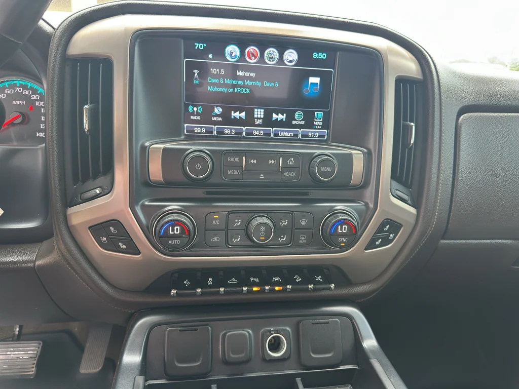 Used 2017 Onyx Black GMC Denali image 21