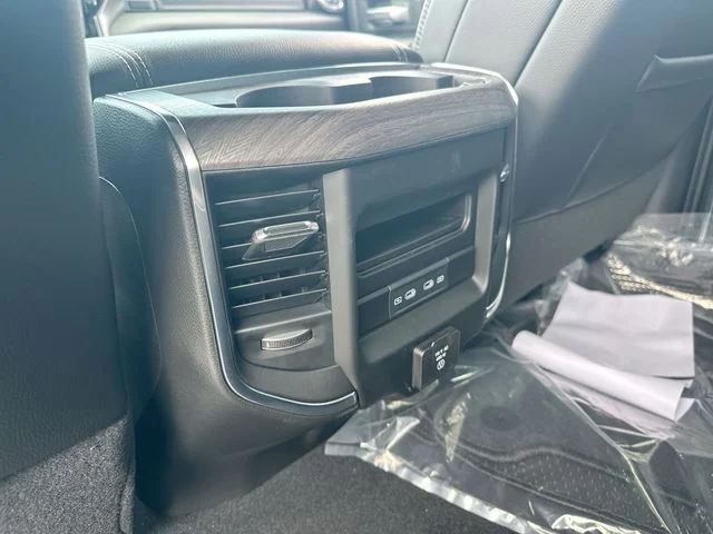 New 2026 Ceramic Gray Clear-Coat Exterior Paint RAM Laramie image 24