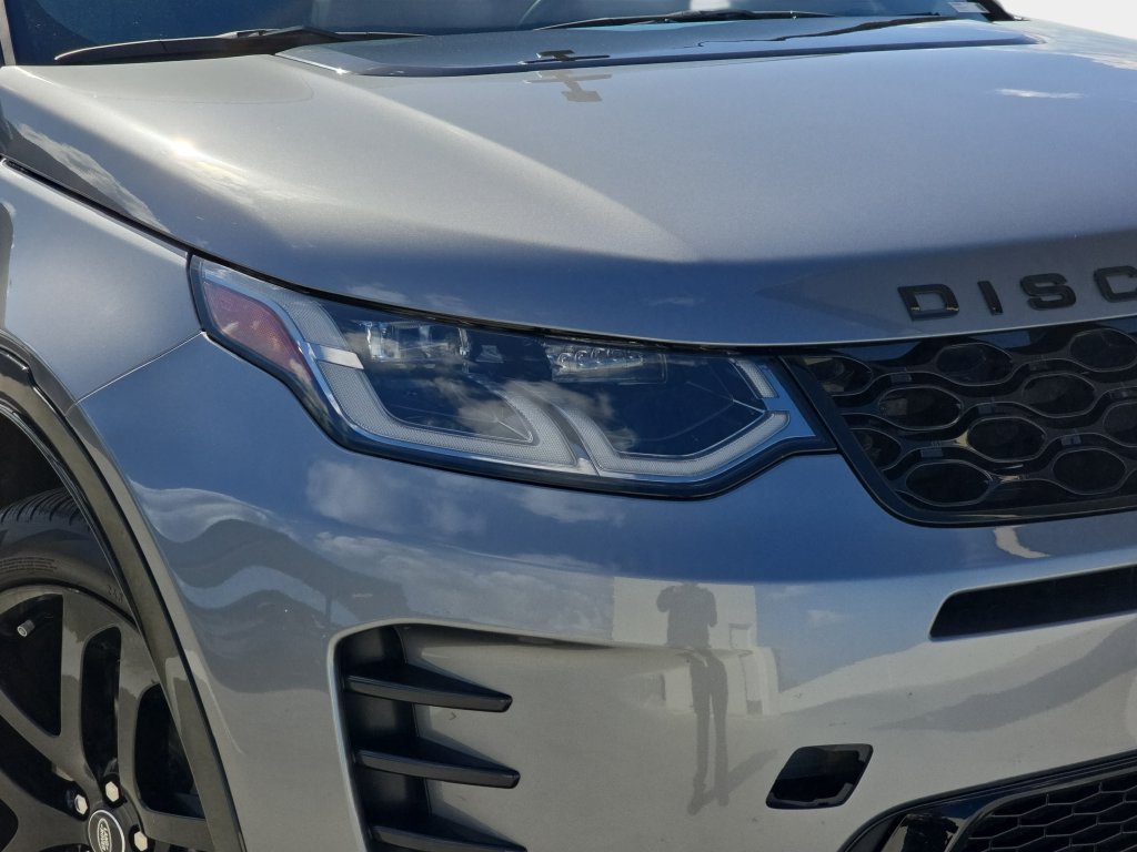 Used 2025 Gray Land Rover SE image 32