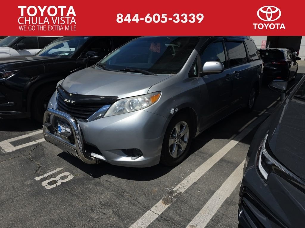 2013 Toyota Sienna LE