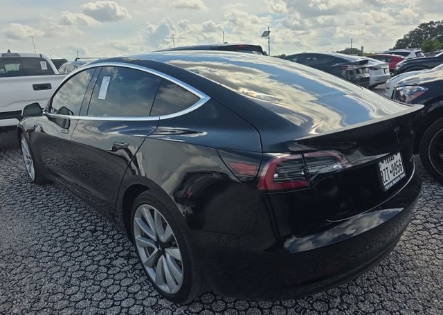 Used 2019 Black Tesla Long Range image 2