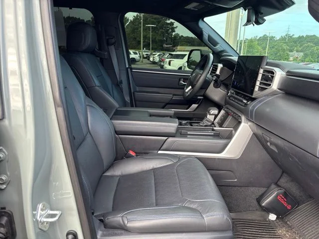Used 2025  Toyota Platinum image 14