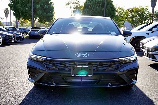 Used 2026 Gray Hyundai SEL Sport image 4
