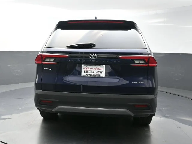Used 2026  Toyota Limited image 6