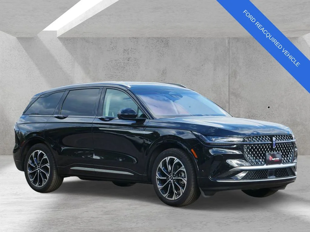 2024 Lincoln Nautilus Reserve AWD's photo