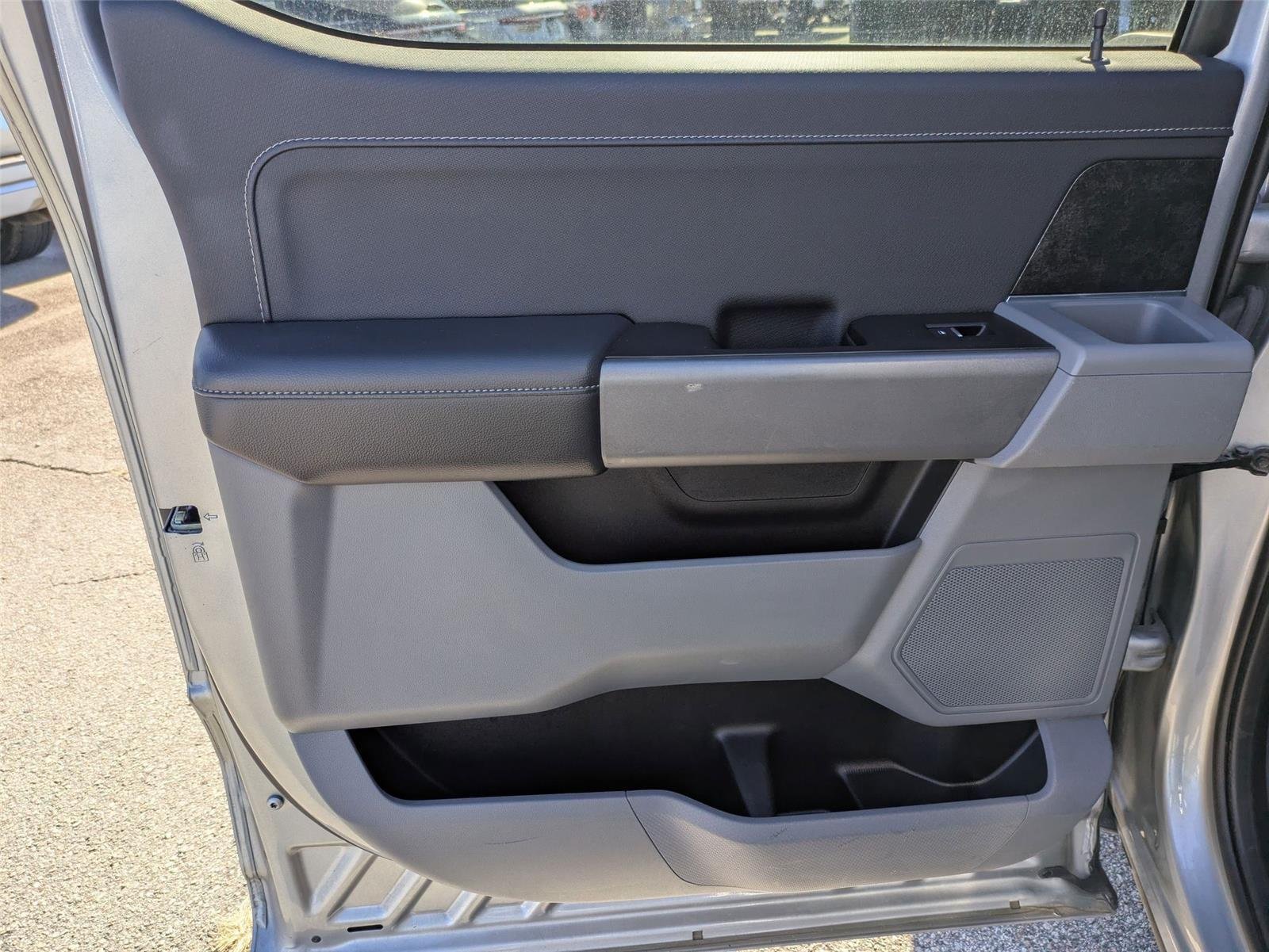 Used 2023 Iconic Silver Metallic Ford XLT image 16