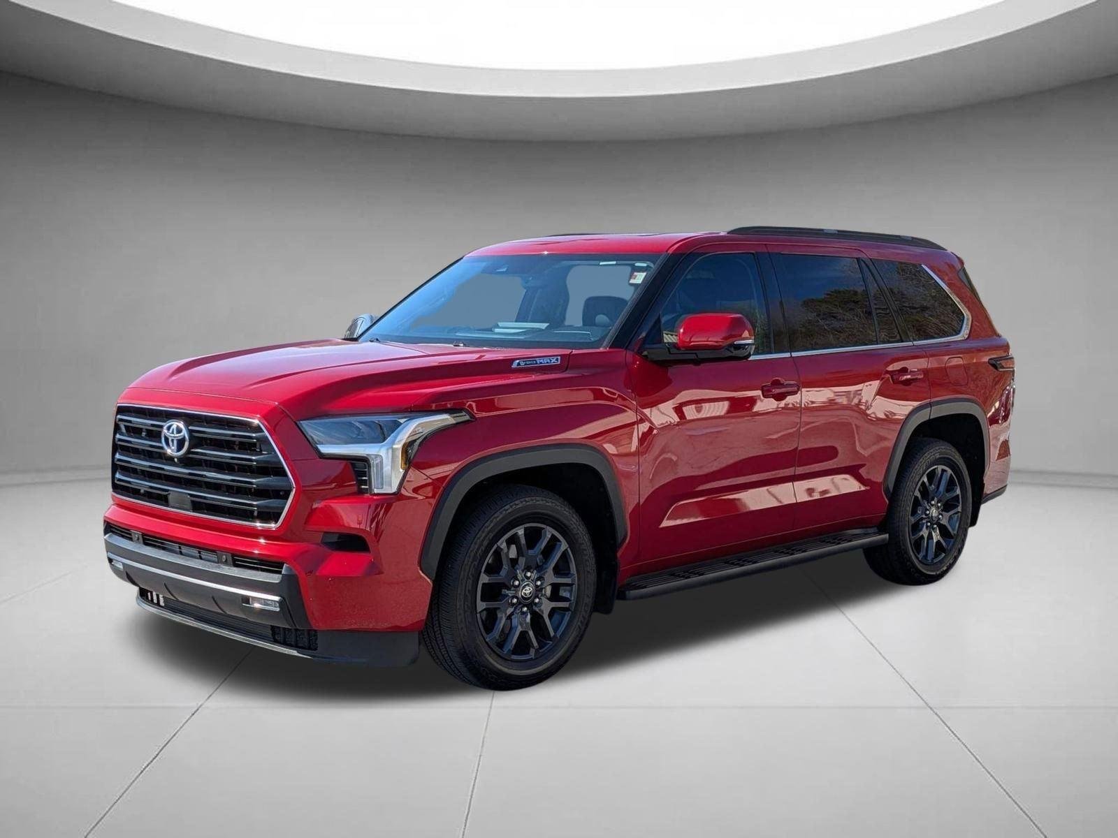2023 Toyota Sequoia SR5 4WD i-FORCE MAX Hybrid's photo