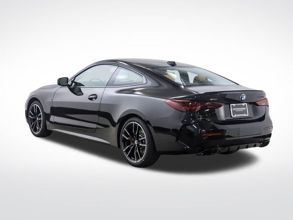 Used 2026 Black Sapphire Metallic BMW M440i xDrive image 4
