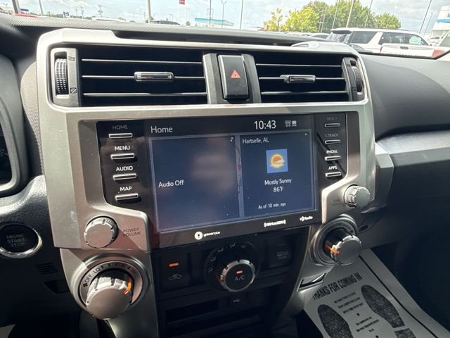Used 2022 White Toyota SR5 Premium image 22