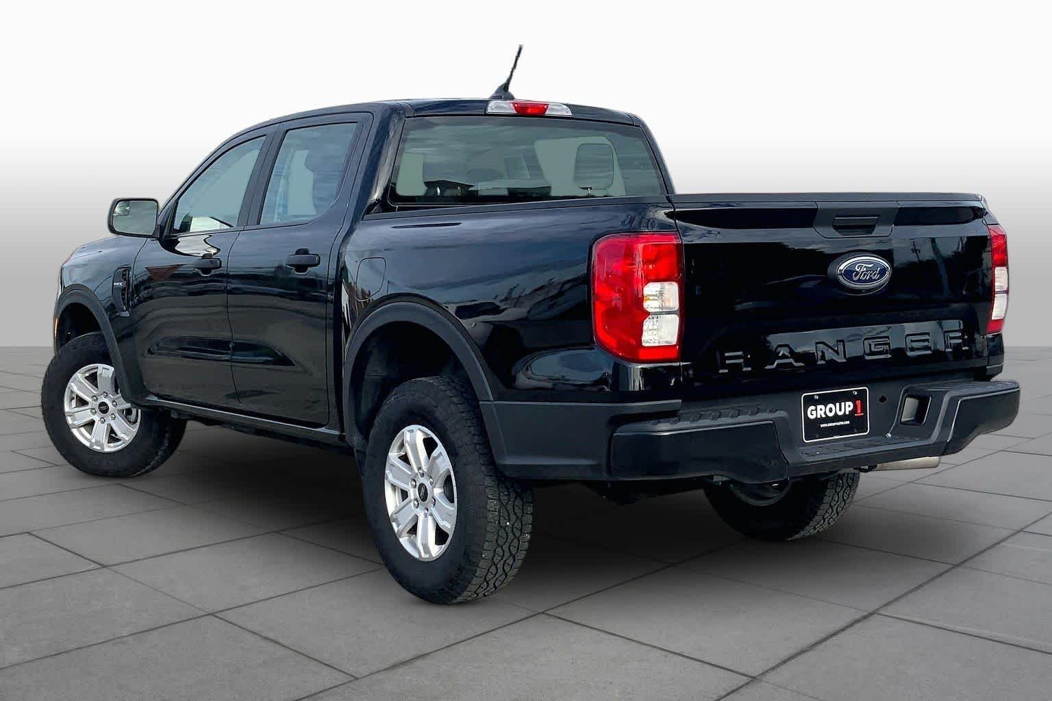 Used 2025 Shadow Black Ford XL image 12