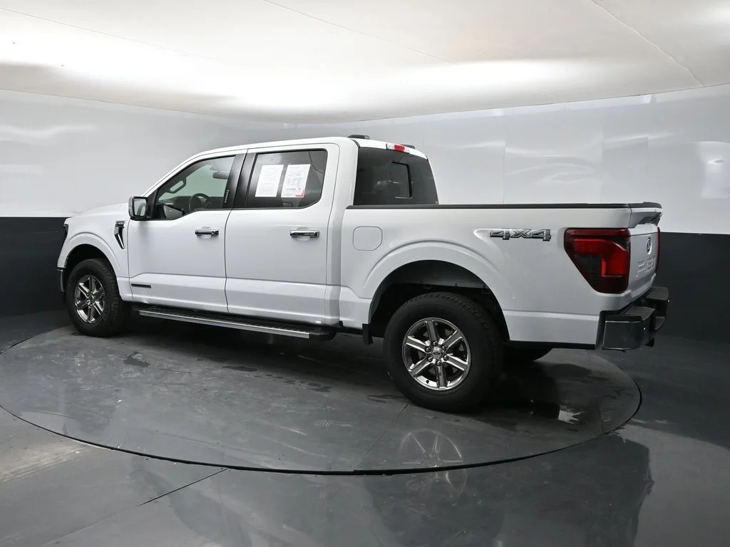 Used 2024 White Ford XLT image 6