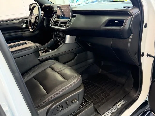 Used 2022 White Chevrolet RST image 16