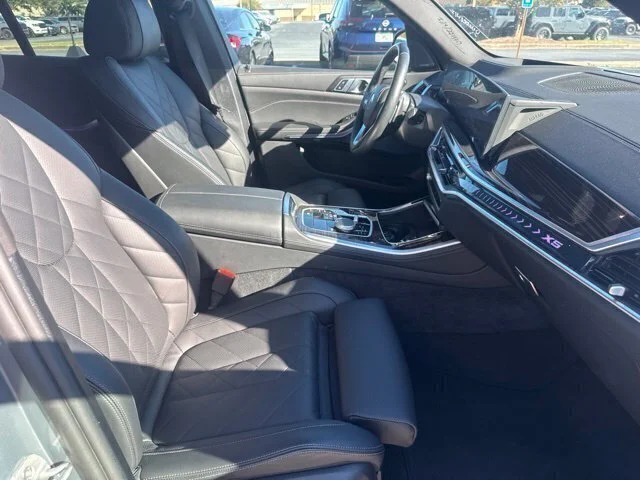 Used 2026 Gray BMW sDrive40i image 23