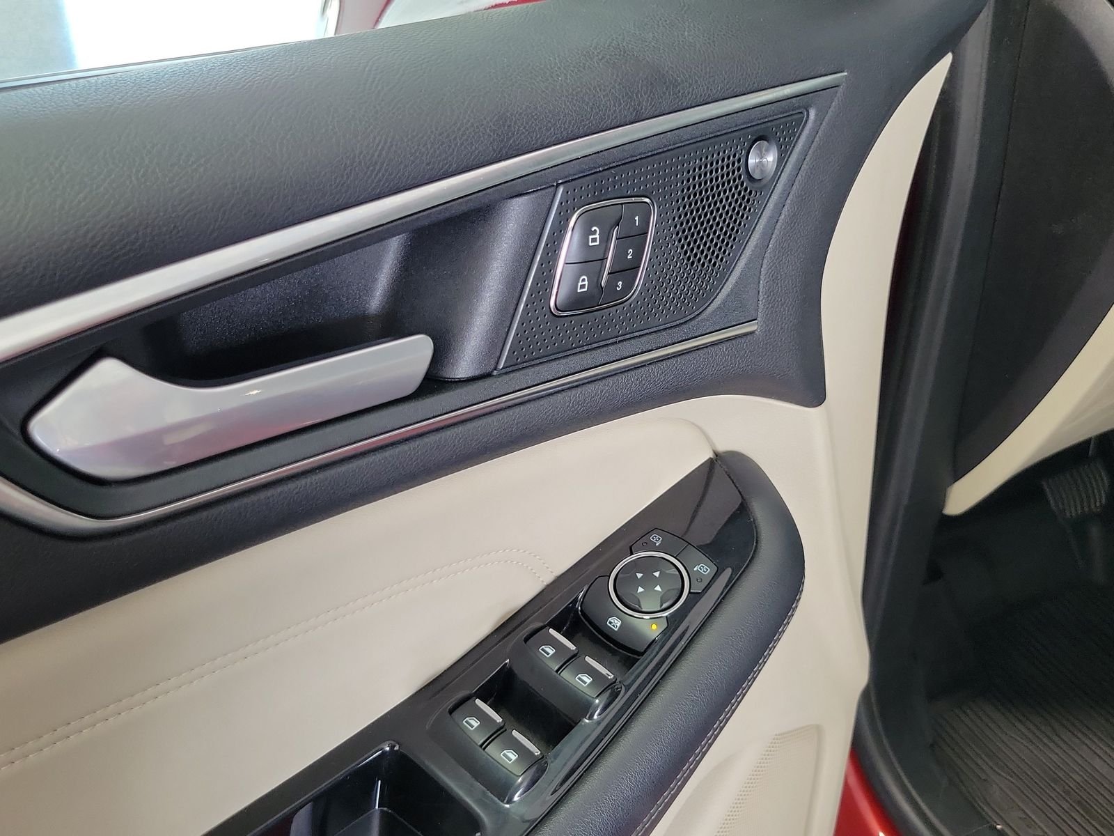 Used 2019 Red Ford Titanium image 7
