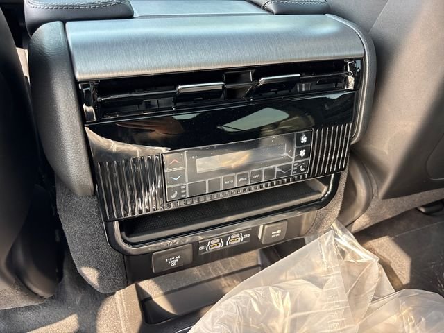 New 2026 Baltic Gray Metallic Clearcoat Jeep Limited Reserve image 14