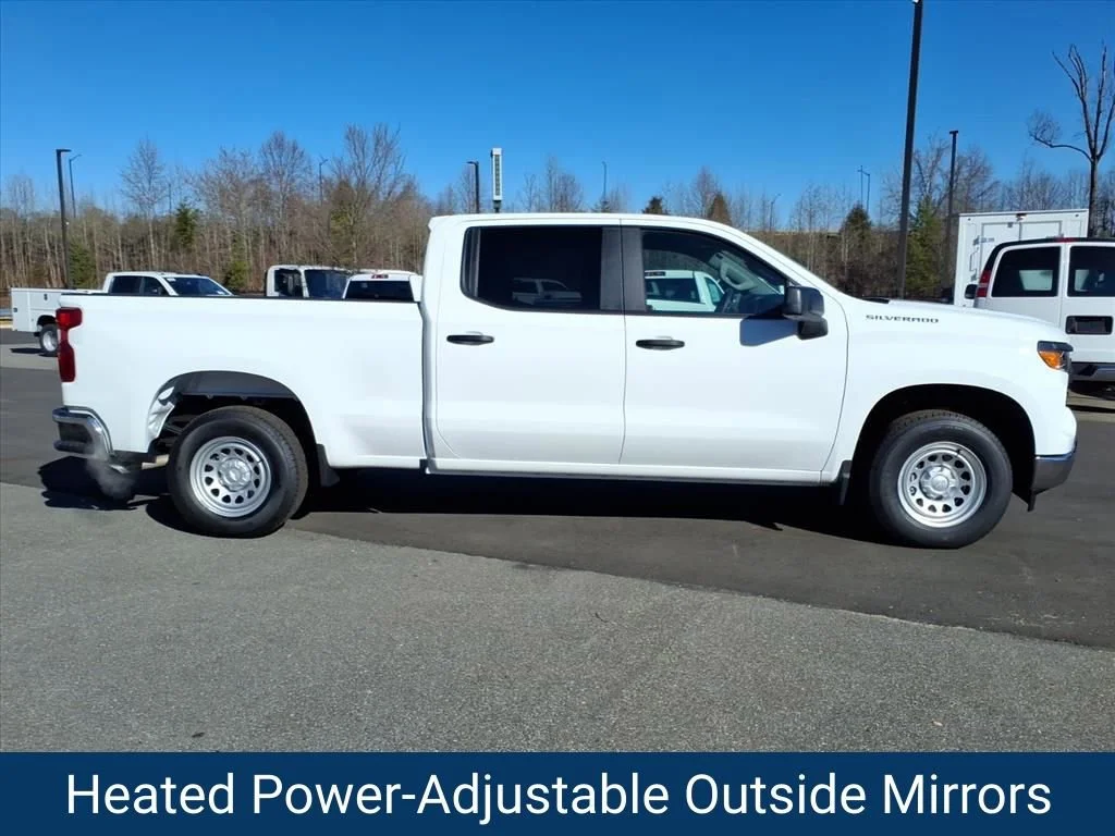 New 2025 Summit White Chevrolet WT image 26