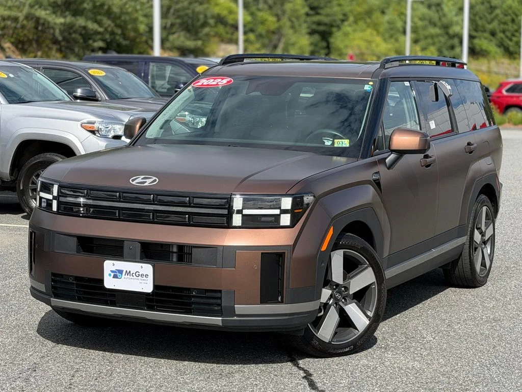 Used 2025 Brown Hyundai Limited image 1