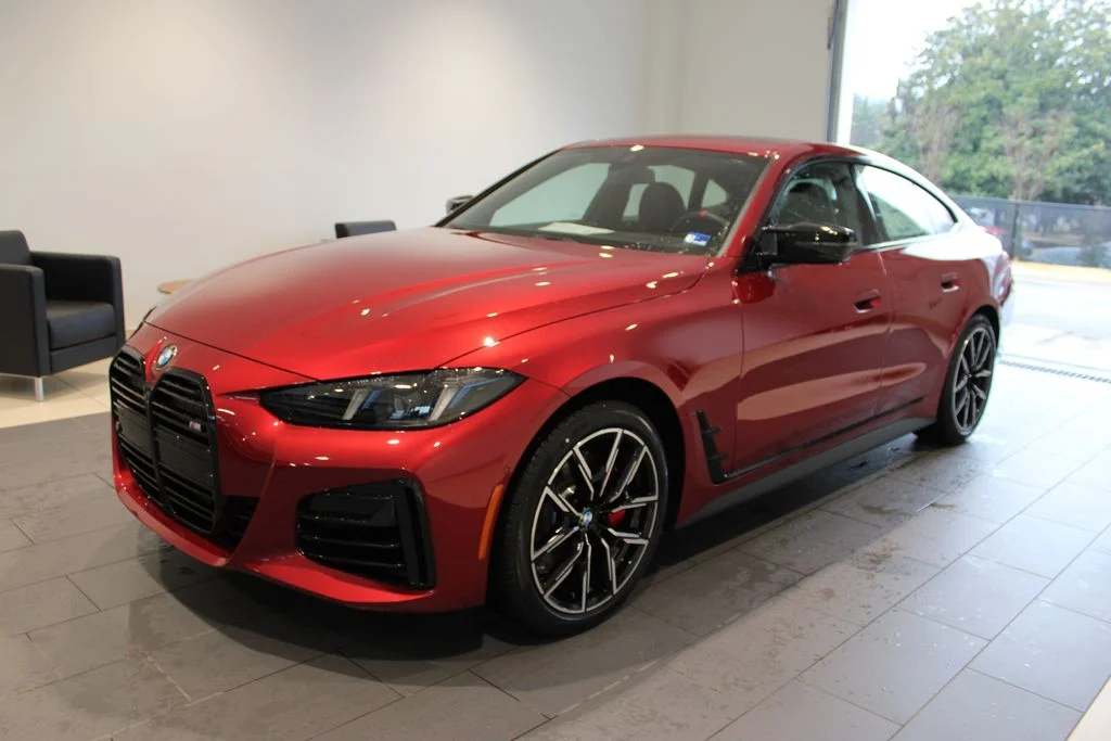 New 2026 Vegas Red Metallic BMW M440i xDrive image 10