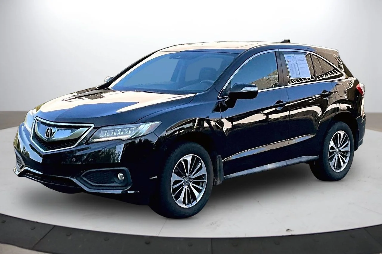 Used 2018  Acura Advance Package image 4