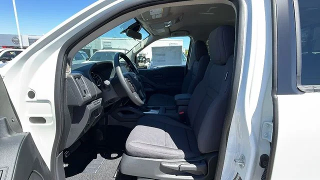 New 2026 Glacier White Nissan Crew Cab S image 30