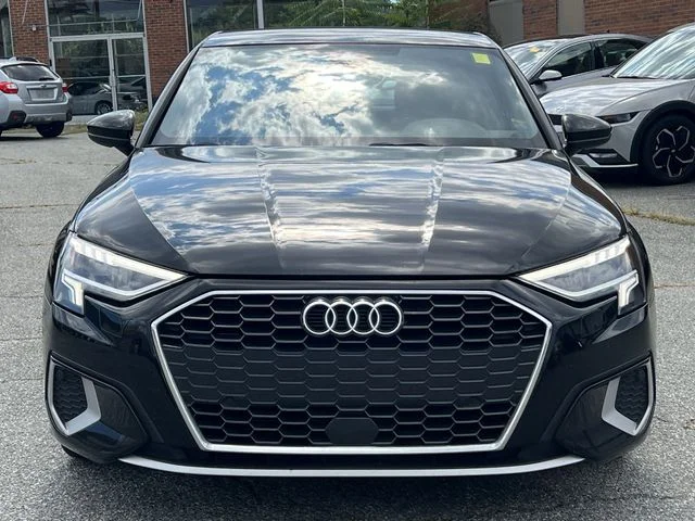 Used 2024  Audi 40 Premium image 16
