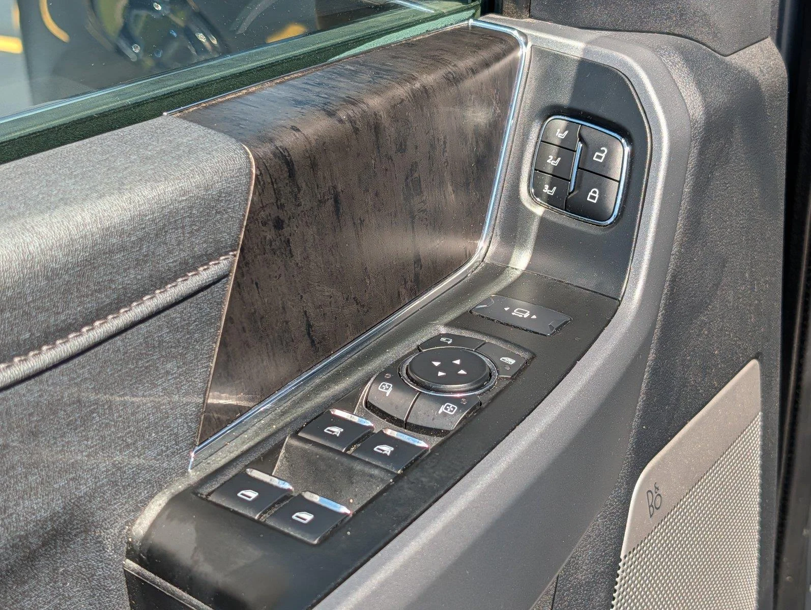 Used 2024 Carbonized Gray Ford Lariat image 16
