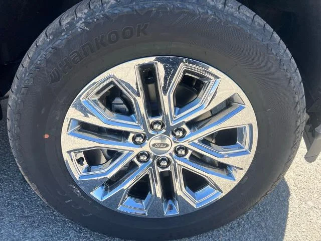 New 2026 Carbonized Gray Metallic Ford Lariat® image 61