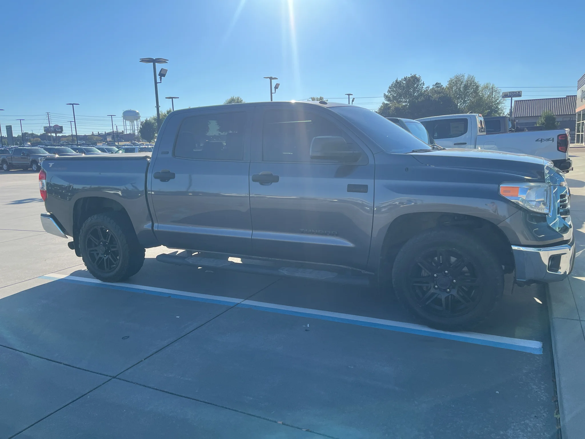Used 2017 Magnetic Gray Metallic Toyota SR5 image 3