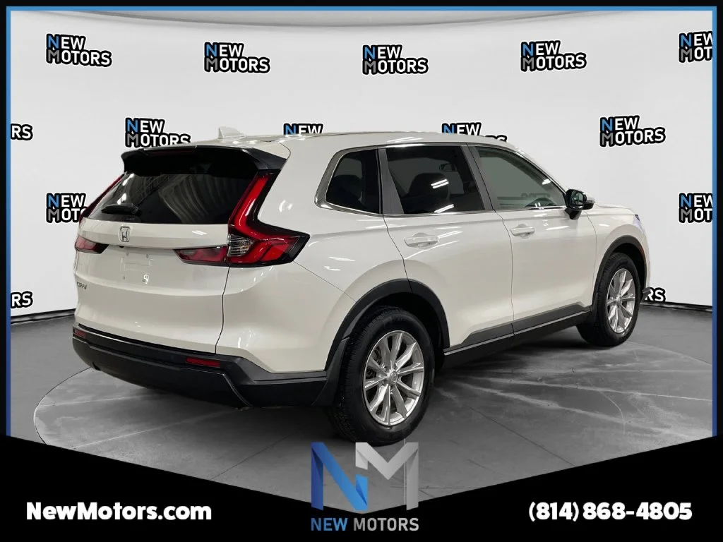 Used 2023 White Honda EX-L image 5