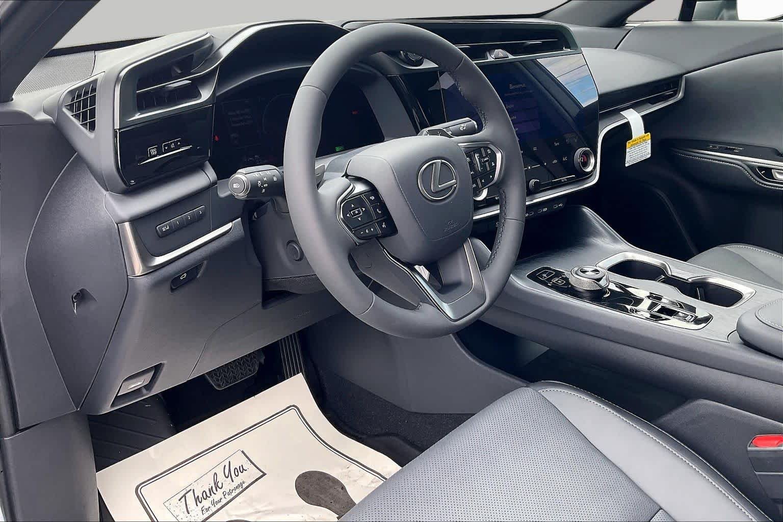 New 2026 Oxygen White Lexus Premium image 8