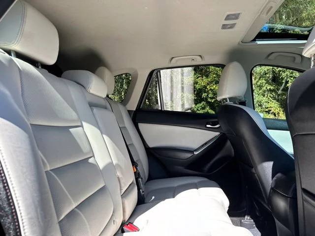 Used 2016 Deep Crystal Blue Mica Mazda Grand Touring image 21