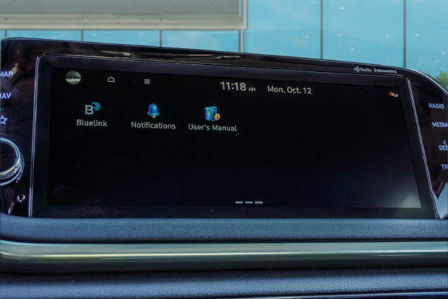 Used 2023 Blue Hyundai SEL image 10