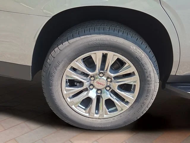 2026 GMC Yukon Denali - Photo 23