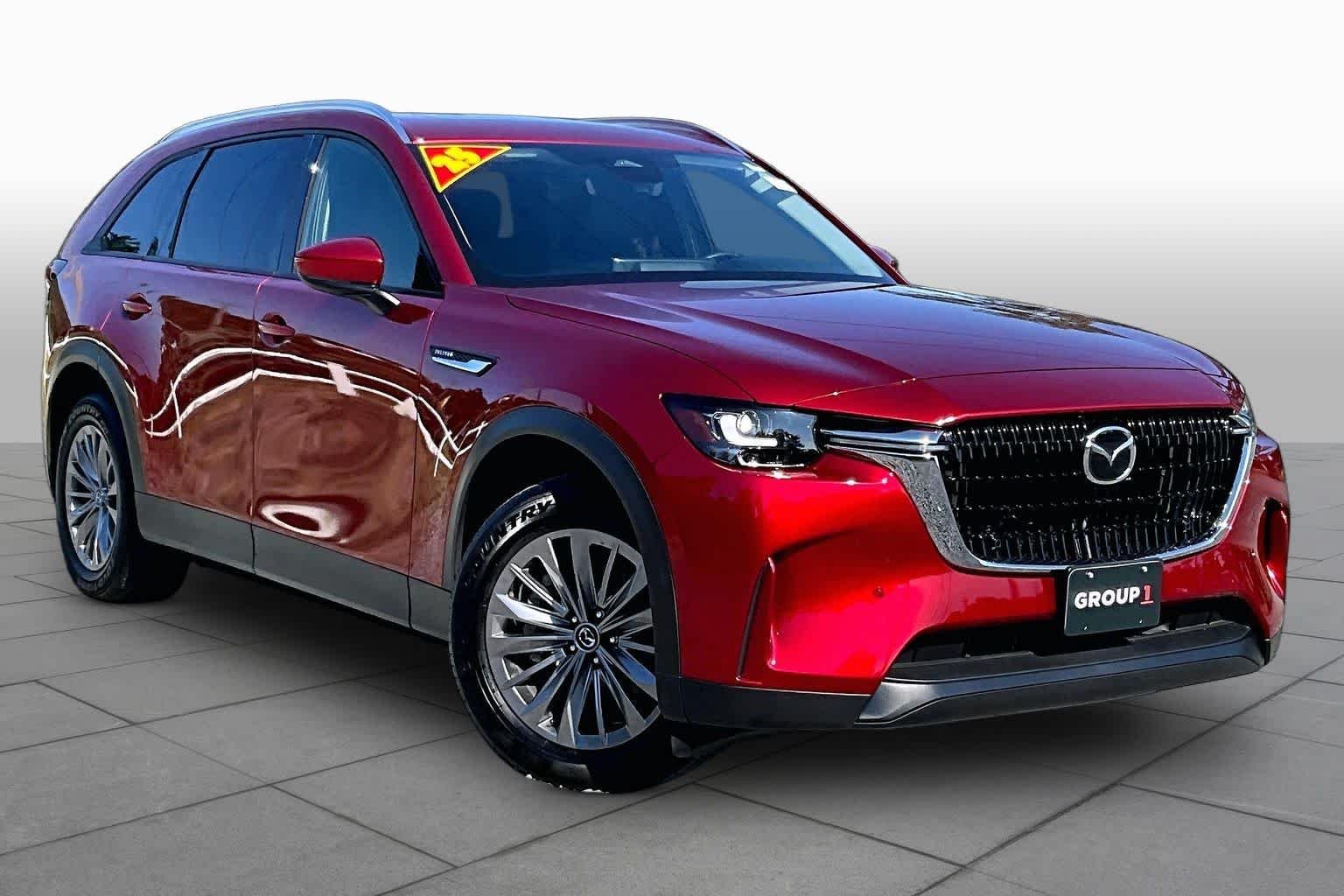 Used 2025 Soul Red Crystal Metallic Mazda Preferred Package image 5