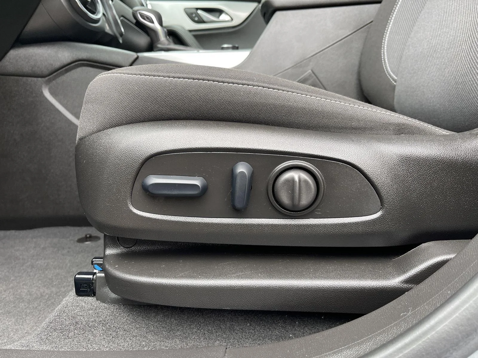 Used 2024 Sterling Gray Metallic Chevrolet LT image 14