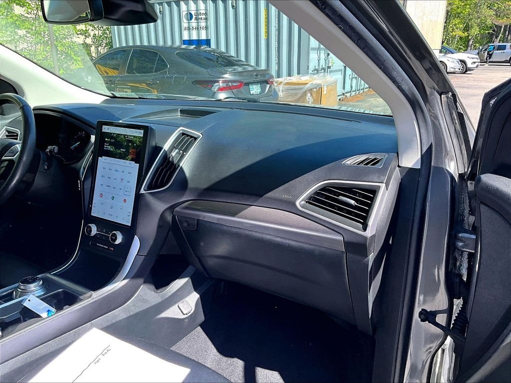 Used 2023 Gray Ford SEL image 13