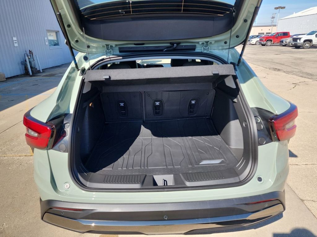 New 2026 Cacti Green Chevrolet ACTIV image 22