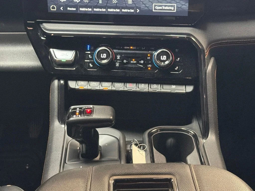 Used 2022 Summit White GMC AT4 image 16