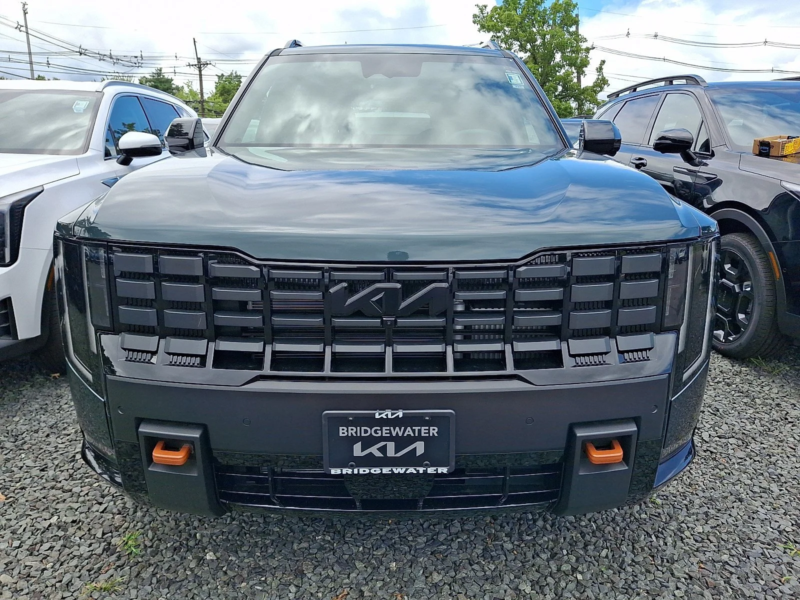 New 2027 Black Jade Green Kia X-PRO SX image 2