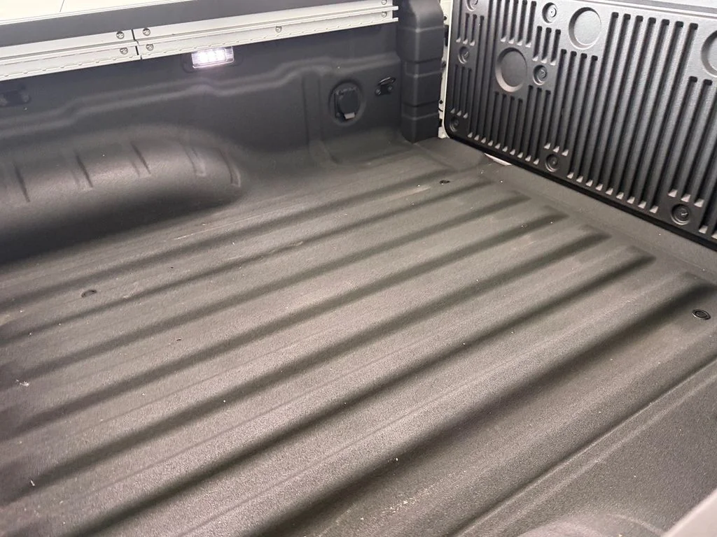New 2026 Glacier White Nissan Crew Cab SV image 14