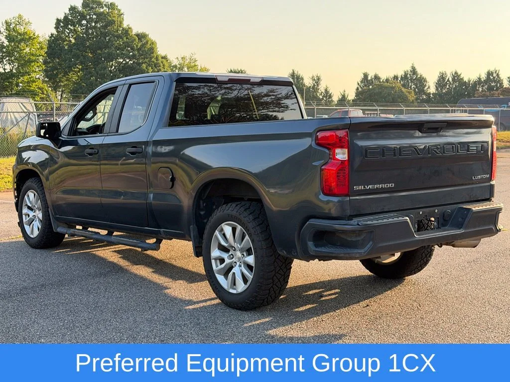 Used 2019 SHADOW GRAY METALLIC Chevrolet Custom image 7