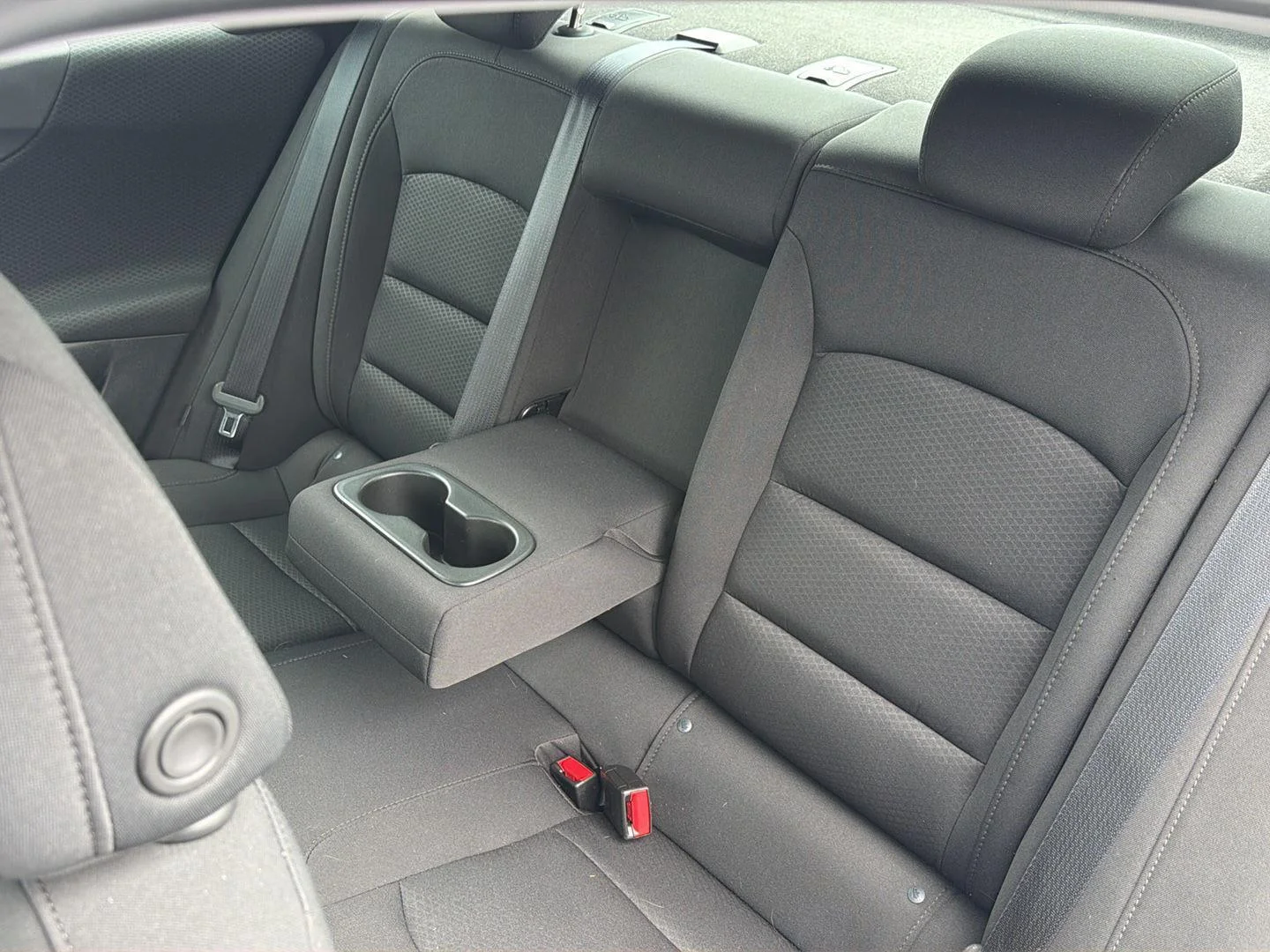 Used 2018 Summit White Chevrolet LT image 28
