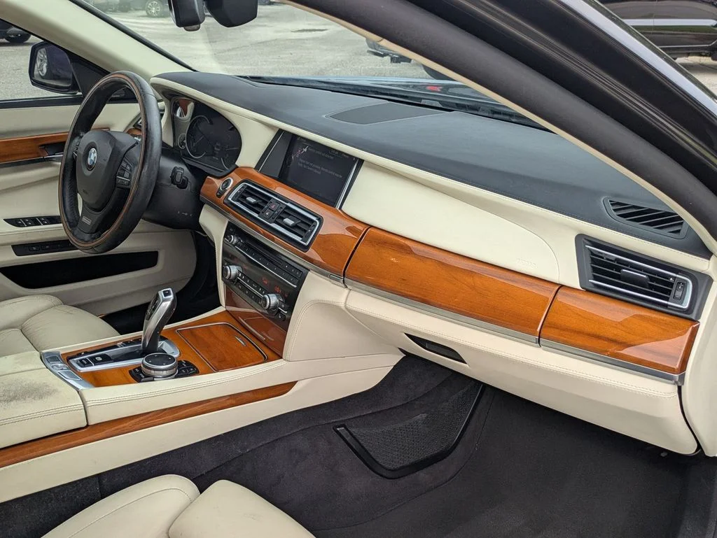 Used 2015 Gray BMW 750Li image 25