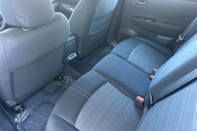 Used 2023 Silver Nissan SV Plus image 13