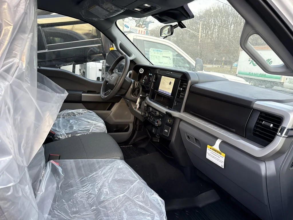 New 2025 White Ford XLT image 24