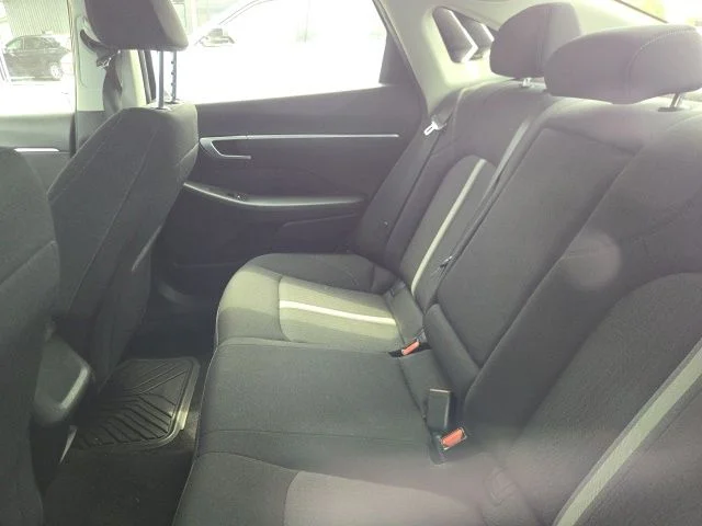 Used 2021 Gray Hyundai SEL image 6