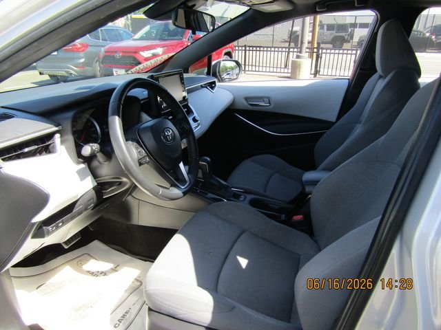 Certified Used 2022 Classic Silver Metallic Toyota SE image 18