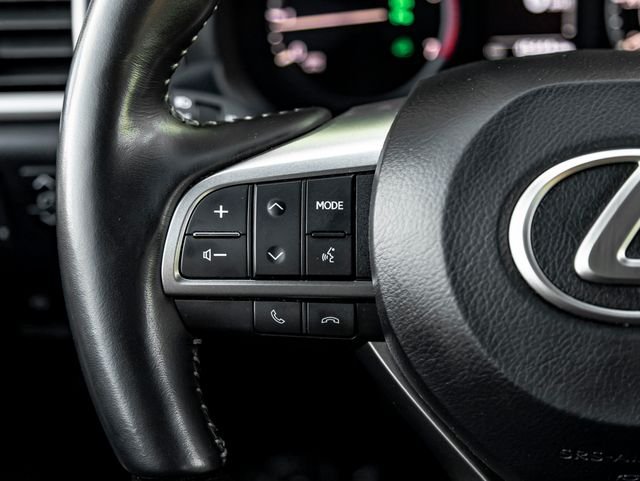Used 2023 White Pearl Lexus 460 image 25