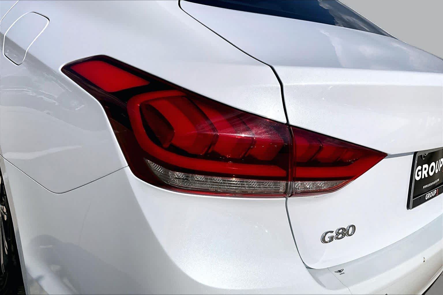Used 2017 Casablanca White Genesis 3.8L image 29